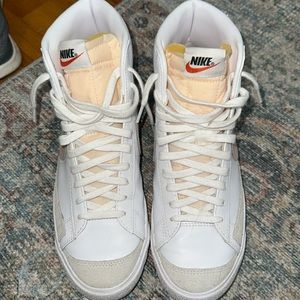 Women’s blazer mid 77 sneaker